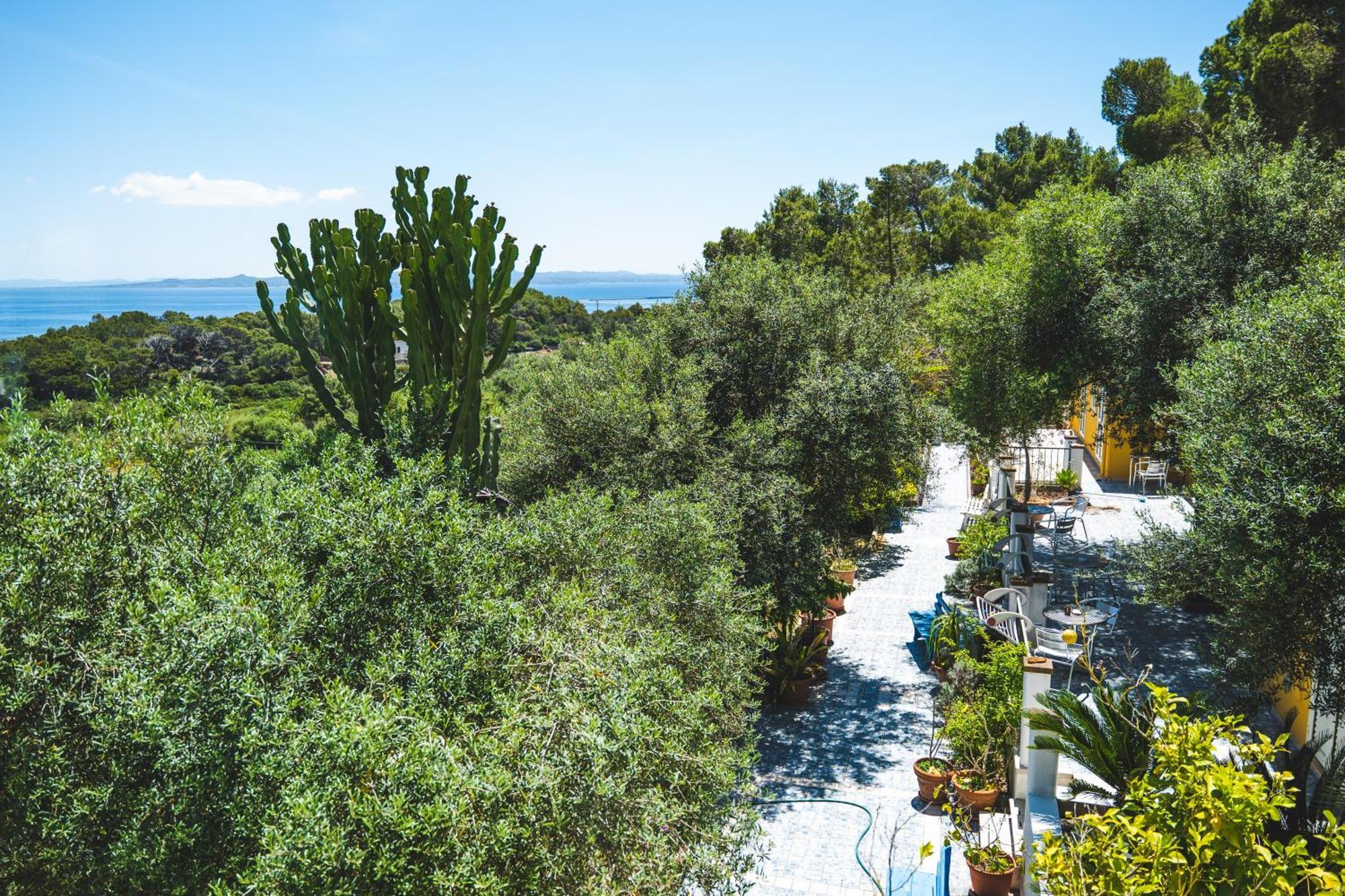 Hotel Paola Carloforte  Bagian luar foto