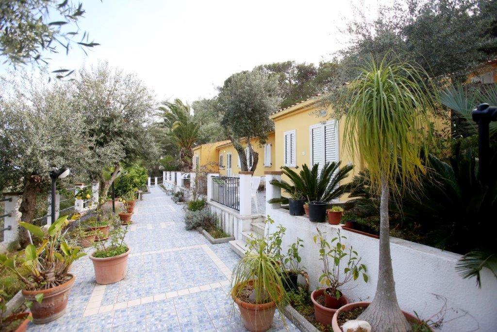 Hotel Paola Carloforte  Bagian luar foto